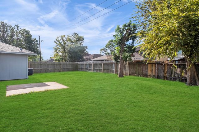 1843 Ripple Creek Drive, Missouri City, TX 77489