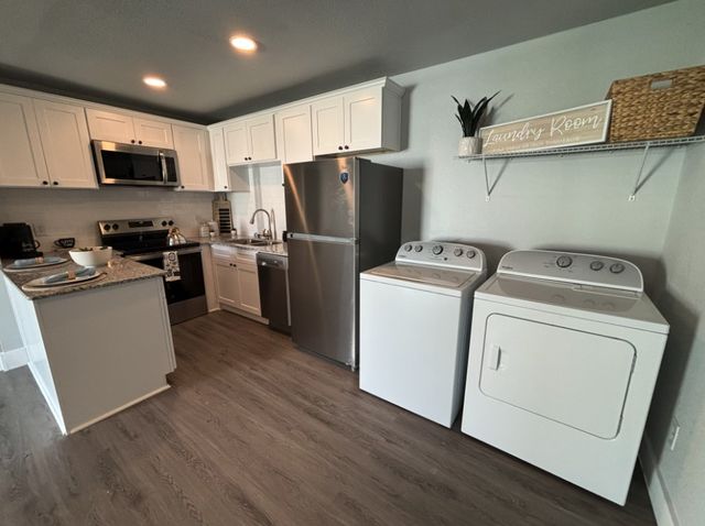 608 Allen A, Springdale, AR 72764