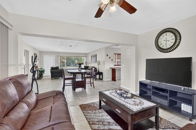 3221 Auburn Boulevard, Fort Lauderdale, FL 33312