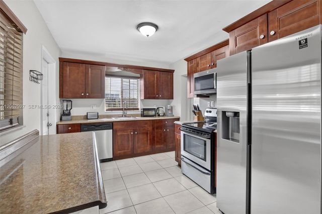 3221 Auburn Boulevard, Fort Lauderdale, FL 33312