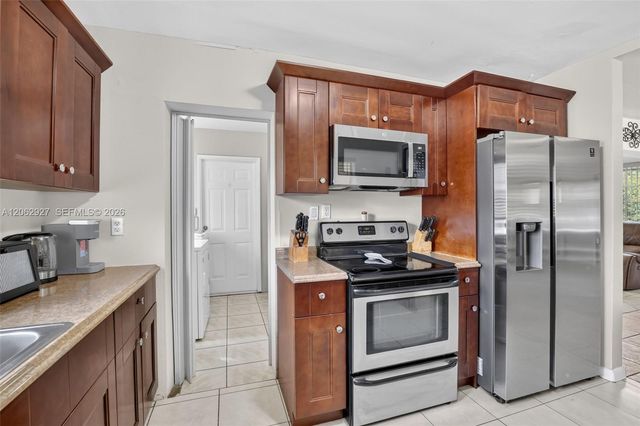 3221 Auburn Boulevard, Fort Lauderdale, FL 33312