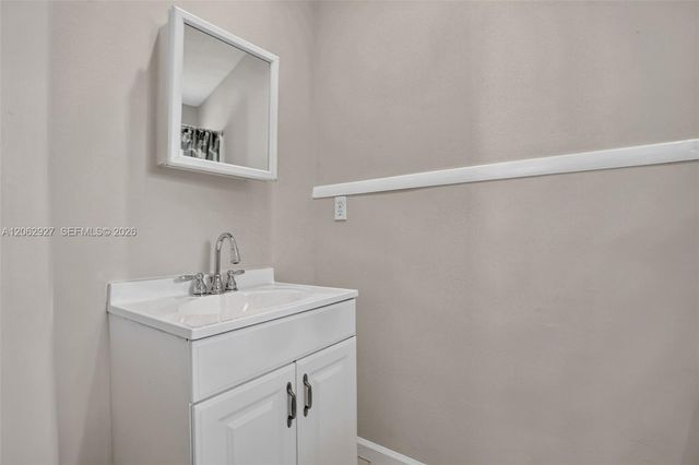 3221 Auburn Boulevard, Fort Lauderdale, FL 33312
