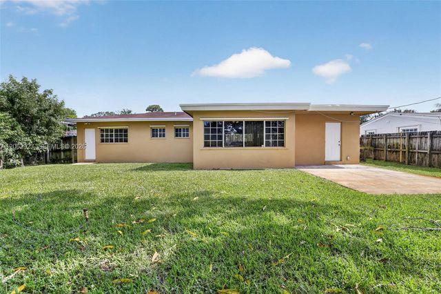 3221 Auburn Boulevard, Fort Lauderdale, FL 33312