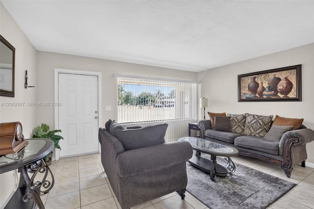 3221 Auburn Boulevard, Fort Lauderdale, FL 33312