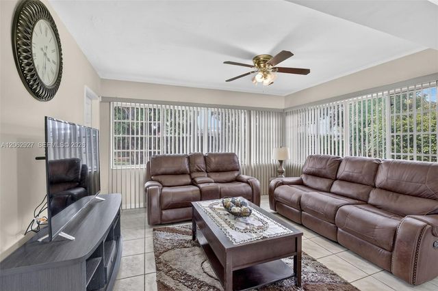 3221 Auburn Boulevard, Fort Lauderdale, FL 33312