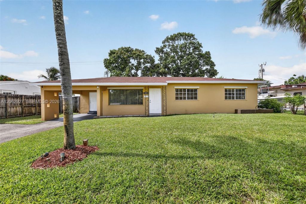 3221 Auburn Boulevard, Fort Lauderdale, FL 33312