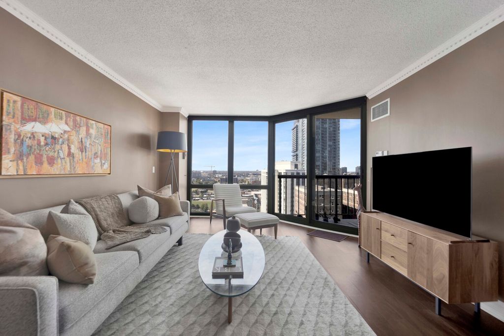 111 W Maple Street 1608, Chicago, IL 60610 — photo 5
