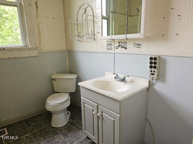 2104 Exeter Road, Appalachia, VA 24216