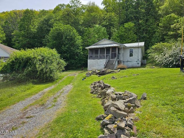 2104 Exeter Road, Appalachia, VA 24216
