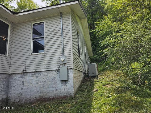 2104 Exeter Road, Appalachia, VA 24216