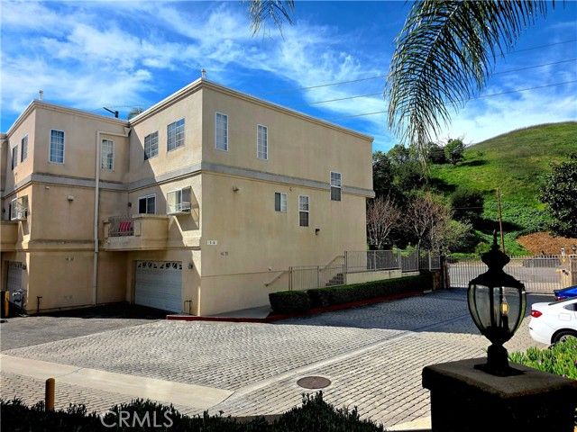 5340 Las Virgenes Road 1, Calabasas, CA 91302