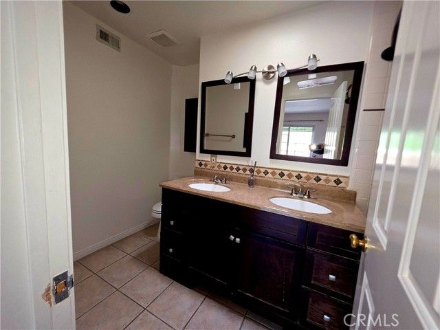 5340 Las Virgenes Road 1, Calabasas, CA 91302