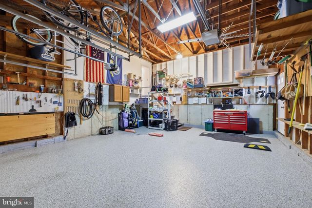 327 ABBEY LN, Lansdale, PA 19446