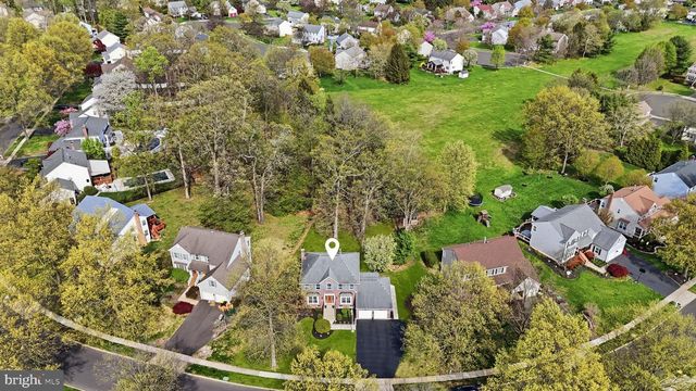 327 ABBEY LN, Lansdale, PA 19446