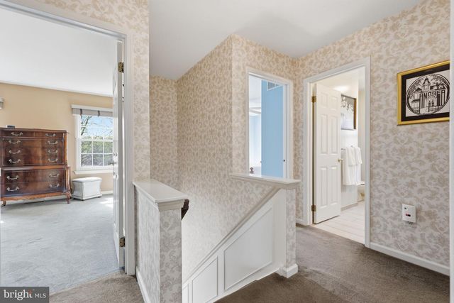 327 ABBEY LN, Lansdale, PA 19446