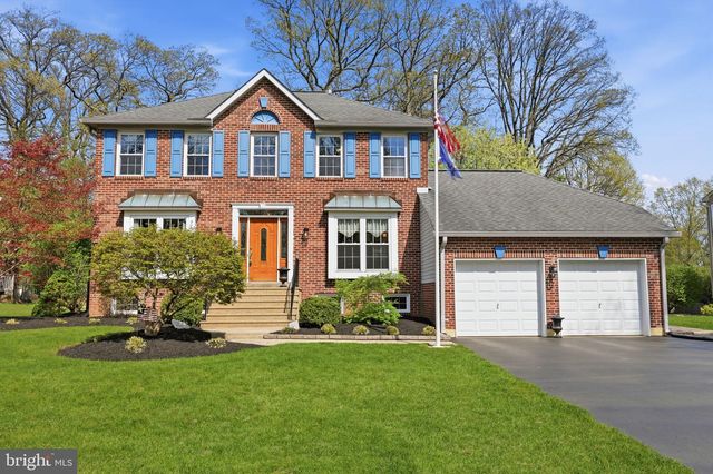 327 ABBEY LN, Lansdale, PA 19446