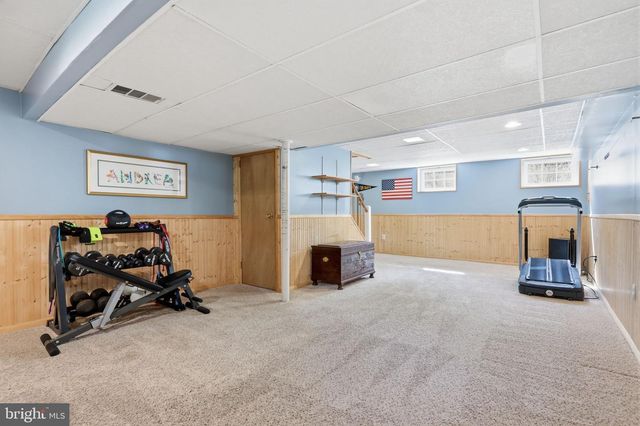 327 ABBEY LN, Lansdale, PA 19446