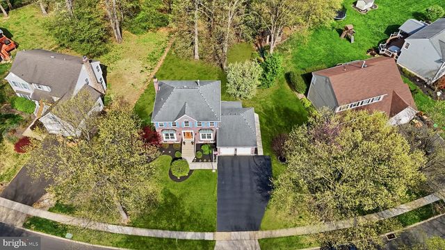 327 ABBEY LN, Lansdale, PA 19446