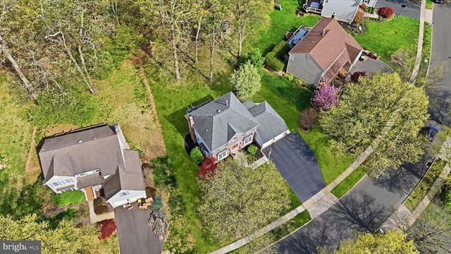 327 ABBEY LN, Lansdale, PA 19446