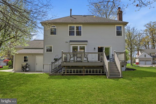 327 ABBEY LN, Lansdale, PA 19446