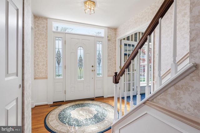 327 ABBEY LN, Lansdale, PA 19446