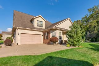 2804 Beauty Creek Run, Valparaiso, IN 46385
