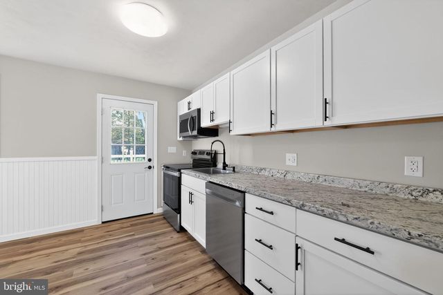 92 VEGAS DR, Hanover, PA 17331