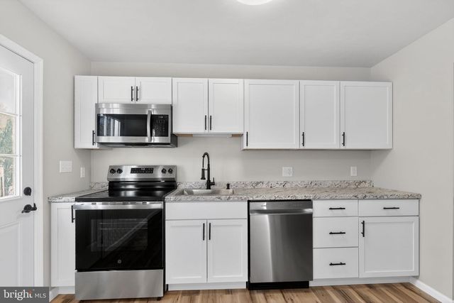 92 VEGAS DR, Hanover, PA 17331