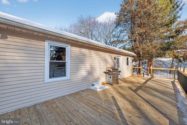 92 VEGAS DR, Hanover, PA 17331