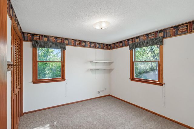 2431 Francis Street, South Saint Paul, MN 55075