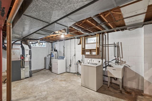 2431 Francis Street, South Saint Paul, MN 55075