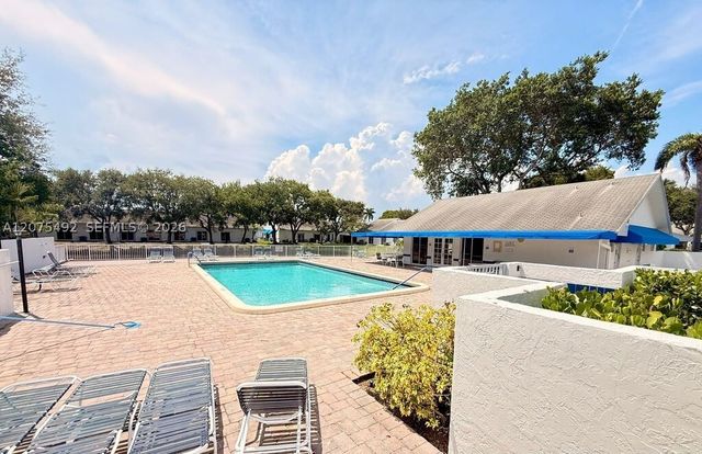 5201 SW 31st Ave 225, Dania Beach, FL 33312