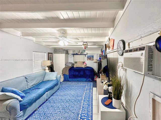 319 Woods Ave, Plantation Key, FL 33070