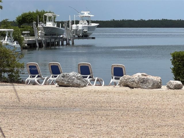 319 Woods Ave, Plantation Key, FL 33070