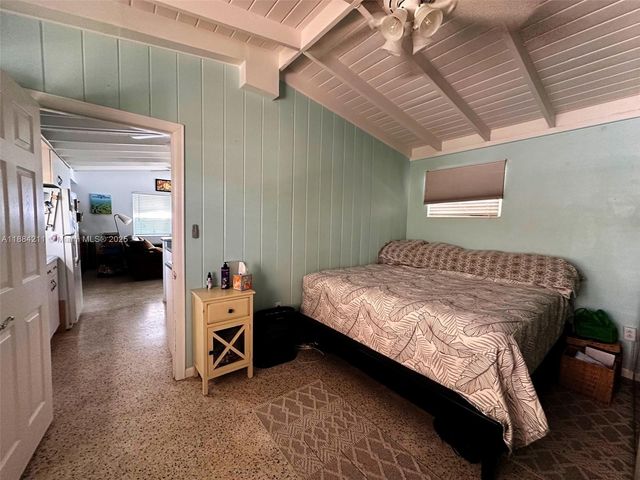 319 Woods Ave, Plantation Key, FL 33070