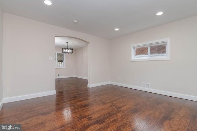 7832 LOCKWOOD RD, Dundalk, MD 21222