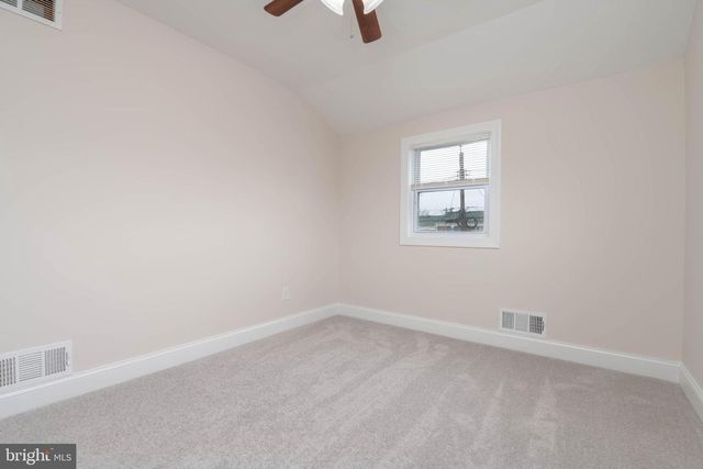 7832 LOCKWOOD RD, Dundalk, MD 21222