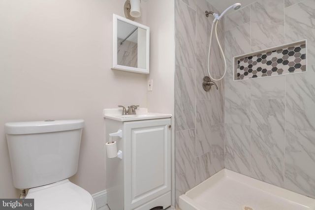 7832 LOCKWOOD RD, Dundalk, MD 21222