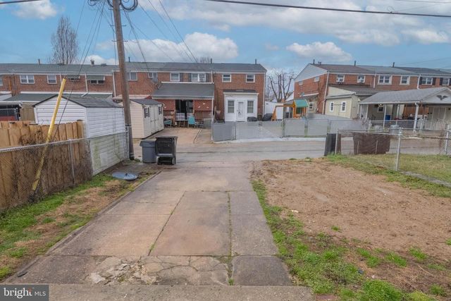 7832 LOCKWOOD RD, Dundalk, MD 21222