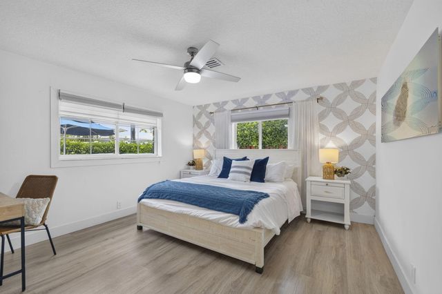 2917 NE 35th Court, Lighthouse Point, FL 33064