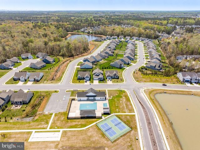 8 OLD FORGE DR, Ocean View, DE 19970