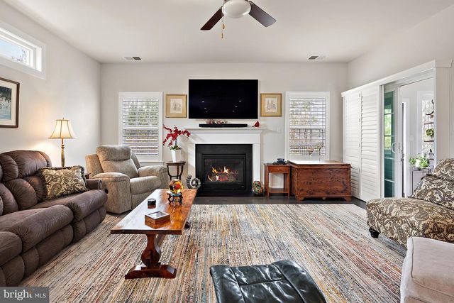 8 OLD FORGE DR, Ocean View, DE 19970