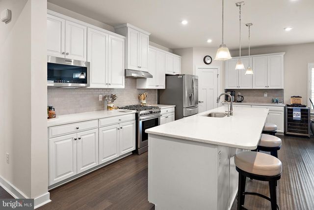 8 OLD FORGE DR, Ocean View, DE 19970