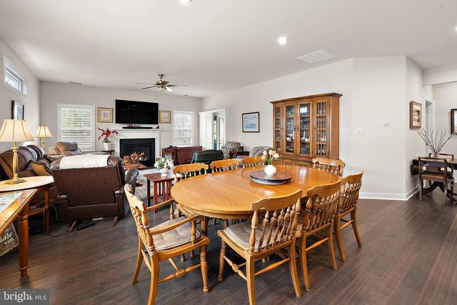 8 OLD FORGE DR, Ocean View, DE 19970