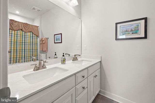 8 OLD FORGE DR, Ocean View, DE 19970