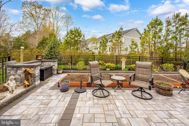 8 OLD FORGE DR, Ocean View, DE 19970