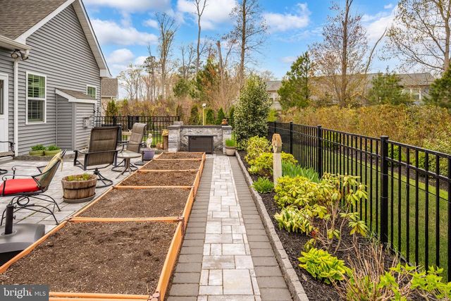 8 OLD FORGE DR, Ocean View, DE 19970