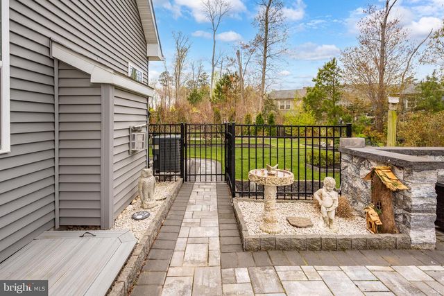 8 OLD FORGE DR, Ocean View, DE 19970