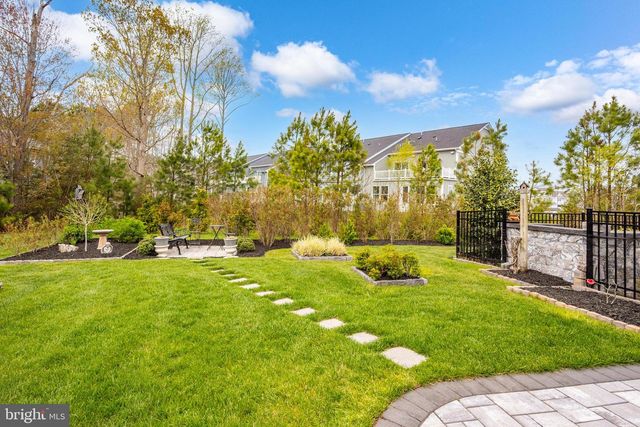 8 OLD FORGE DR, Ocean View, DE 19970