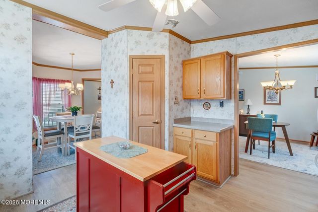 902 Oak Ridge Terrace, Whiting, NJ 08759